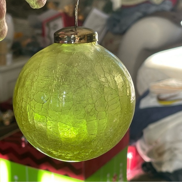 - Vintage Crackled Glass Ornament - Picture 5 of 7